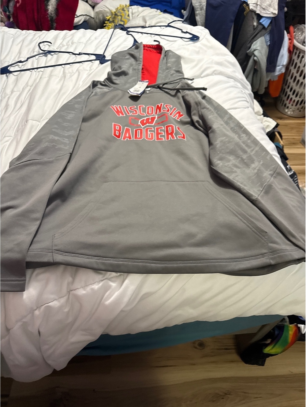 Colosseum Athletics Wisconsin Badgers Gray Hoodie Sweatshirt XXL New